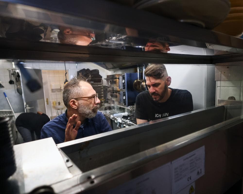 The image of the article.