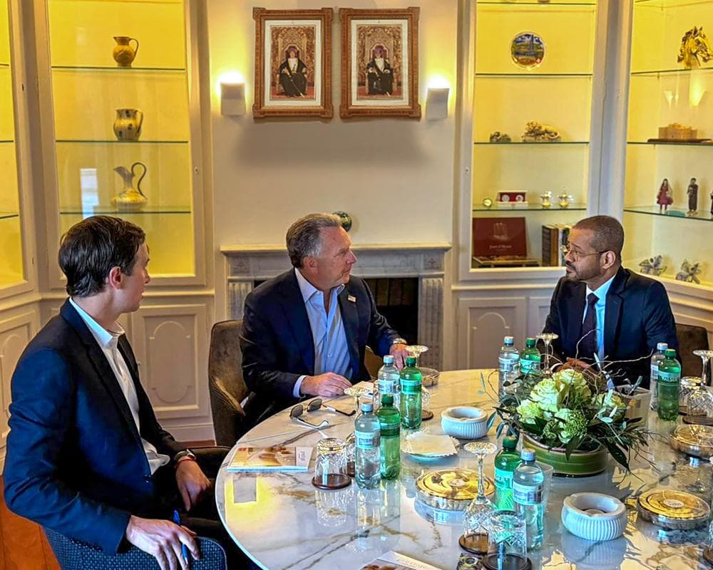 The image of the article.