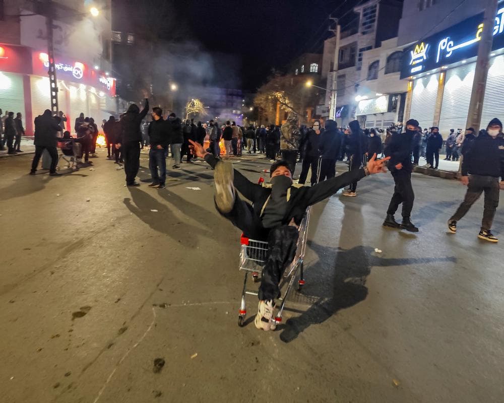 The image of the article.