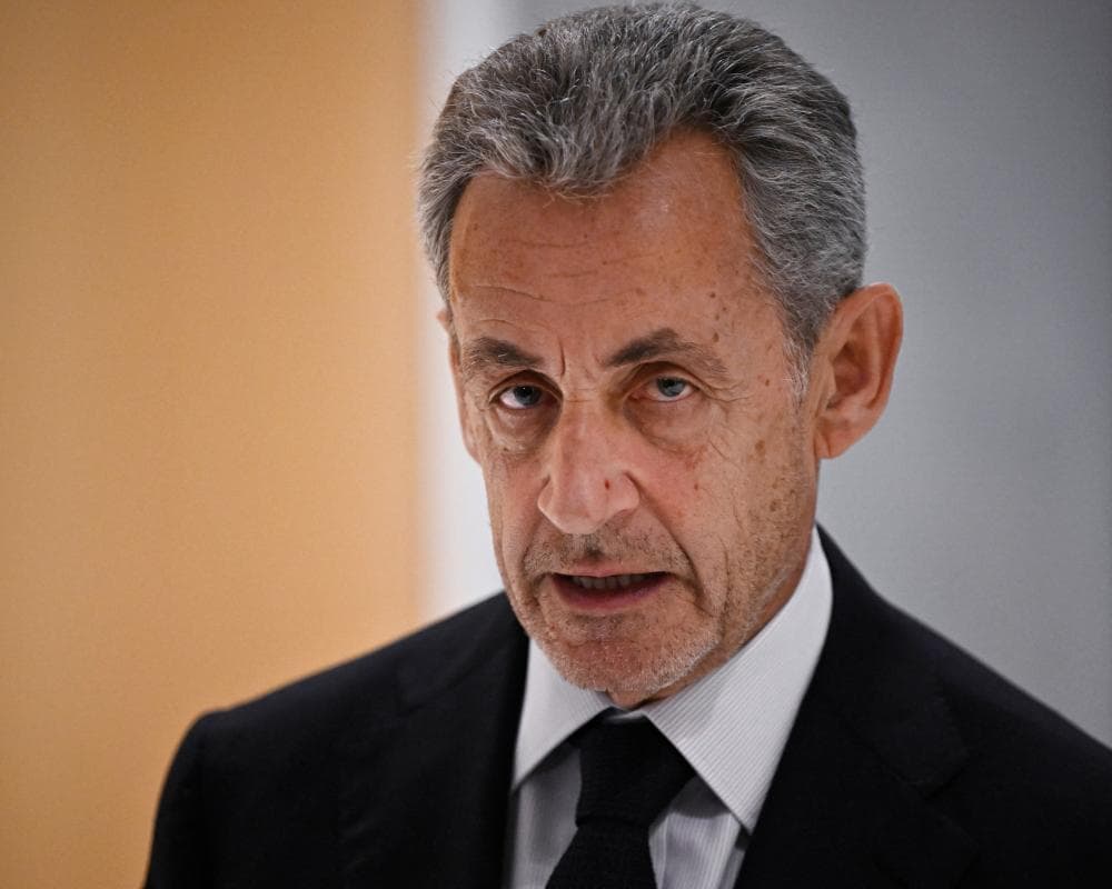 The image of the article.