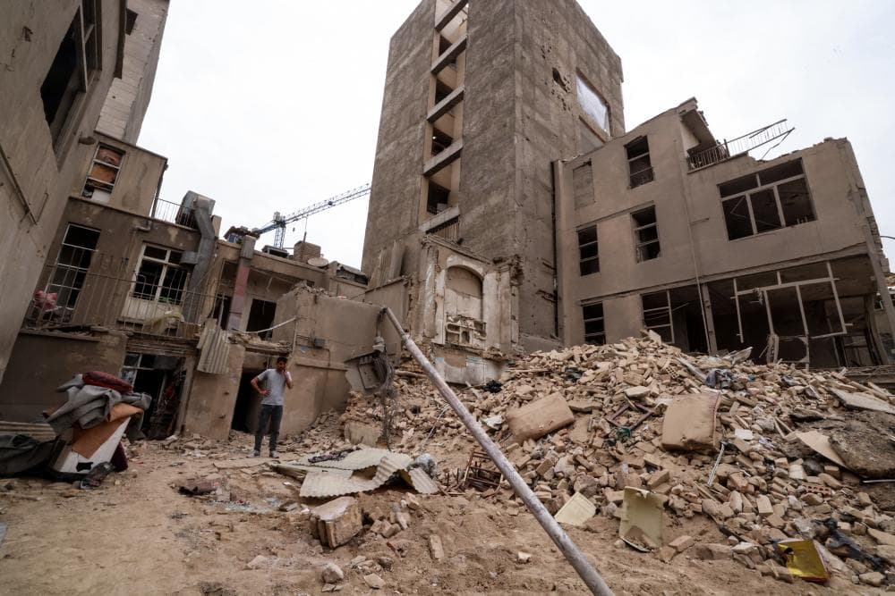 The image of the article.