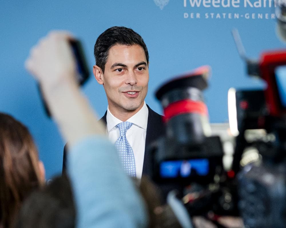 The image of the article.